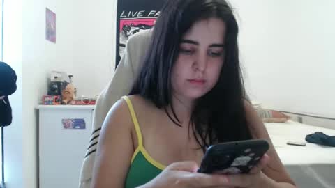 Snapshot of veruca99 chatting on January 9, 6:42 pm veruca99 online show from January 9, 6:42 pm