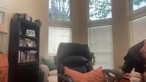 Snapshot of vervalas1 chatting on June 24, 5:45 pm Vervalas online show from June 24, 5:45 pm