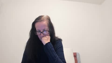 verysassypeachgoddess online show from February 10, 11:47 am
