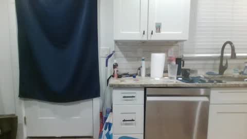 Snapshot of verysmallpeni chatting on February 9, 6:54 am verysmallpeni online show from February 9, 6:54 am