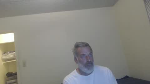 Snapshot of veryveryhairmanindenver chatting on December 21, 12:53 am hairy man online show from December 21, 12:53 am