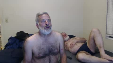 Snapshot of veryveryhairmanindenver chatting on December 30, 12:54 am hairy man online show from December 30, 12:54 am