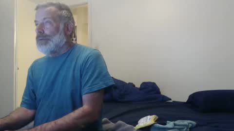 Snapshot of veryveryhairmanindenver chatting on February 26, 1:11 am hairy man online show from February 26, 1:11 am