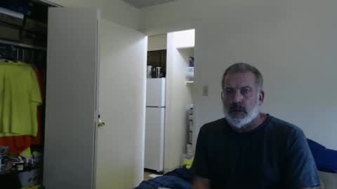 Snapshot of veryveryhairmanindenver chatting on September 10, 11:49 pm hairy man online show from September 10, 11:49 pm