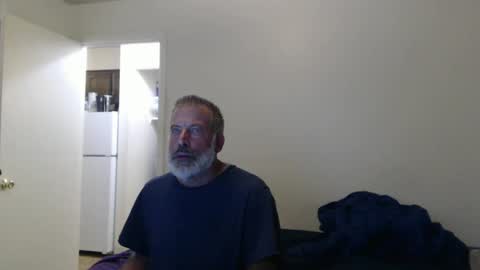 Snapshot of veryveryhairmanindenver chatting on October 6, 11:46 pm hairy man online show from October 6, 11:46 pm