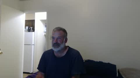 Snapshot of veryveryhairmanindenver chatting on October 8, 12:08 am hairy man online show from October 8, 12:08 am