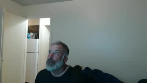 Snapshot of veryveryhairmanindenver chatting on October 22, 11:59 pm hairy man online show from October 22, 11:59 pm