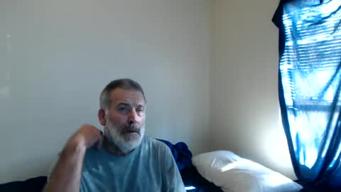 Snapshot of veryveryhairmanindenver chatting on June 19, 12:04 am hairy man online show from June 19, 12:04 am