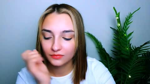 Ana online show from January 5, 5:27 pm