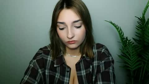 Ana online show from April 29, 6:36 pm