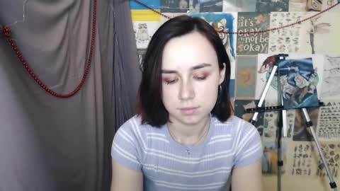 Snapshot of veryveryvery_shy chatting on January 4, 9:54 am veryveryvery_shy online show from January 4, 9:54 am