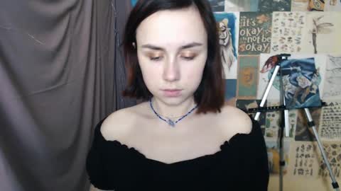 Snapshot of veryveryvery_shy chatting on January 16, 9:48 am veryveryvery_shy online show from January 16, 9:48 am