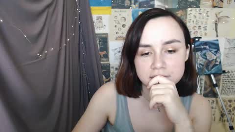 Snapshot of veryveryvery_shy chatting on January 22, 10:07 am veryveryvery_shy online show from January 22, 10:07 am