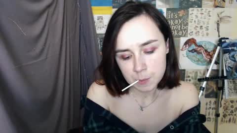 Snapshot of veryveryvery_shy chatting on January 28, 9:51 am veryveryvery_shy online show from January 28, 9:51 am