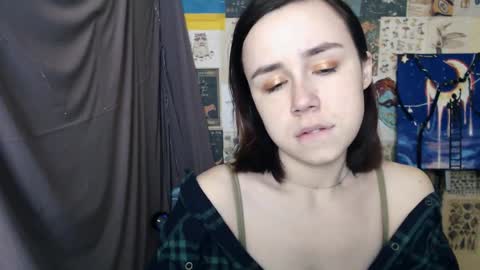 Snapshot of veryveryvery_shy chatting on February 19, 6:44 am veryveryvery_shy online show from February 19, 6:44 am