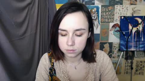 Snapshot of veryveryvery_shy chatting on February 20, 9:44 am veryveryvery_shy online show from February 20, 9:44 am