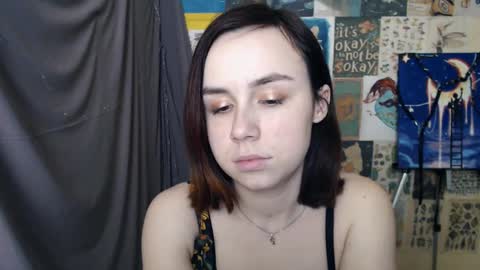 Snapshot of veryveryvery_shy chatting on February 20, 12:47 pm veryveryvery_shy online show from February 20, 12:47 pm