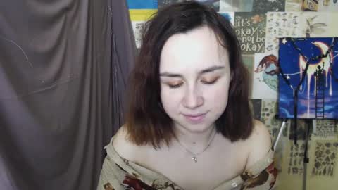 Snapshot of veryveryvery_shy chatting on February 25, 9:31 am veryveryvery_shy online show from February 25, 9:31 am