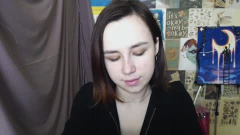 Snapshot of veryveryvery_shy chatting on March 9, 6:50 am veryveryvery_shy online show from March 9, 6:50 am