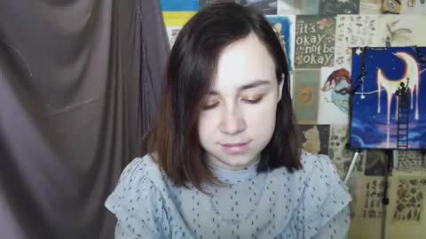 Snapshot of veryveryvery_shy chatting on March 11, 6:43 am veryveryvery_shy online show from March 11, 6:43 am