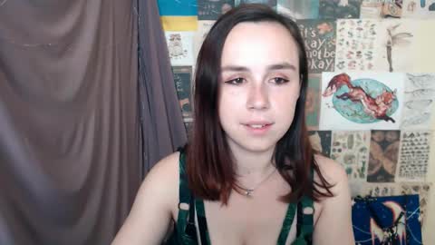 Snapshot of veryveryvery_shy chatting on September 15, 6:30 pm veryveryvery_shy online show from September 15, 6:30 pm