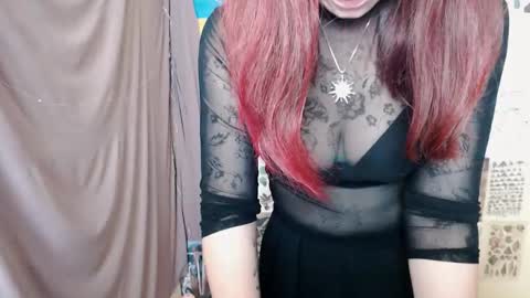 Snapshot of veryveryvery_shy chatting on September 25, 5:44 am veryveryvery_shy online show from September 25, 5:44 am