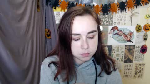 Snapshot of veryveryvery_shy chatting on October 22, 6:07 pm veryveryvery_shy online show from October 22, 6:07 pm