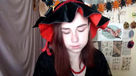 Snapshot of veryveryvery_shy chatting on October 31, 6:25 am veryveryvery_shy online show from October 31, 6:25 am