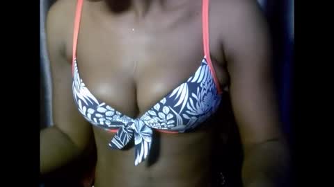 Snapshot of verywetpussy_ chatting on November 15, 11:07 am verywetpussy online show from November 15, 11:07 am