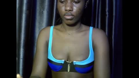 Snapshot of verywetpussy_ chatting on November 21, 4:33 am verywetpussy online show from November 21, 4:33 am