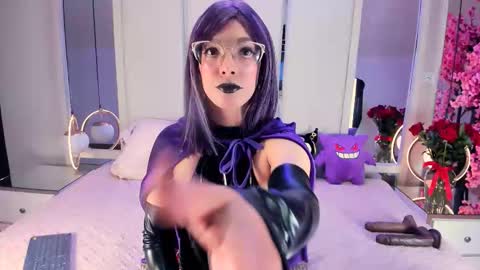 Vesper Velvet  online show from February 15, 8:38 pm