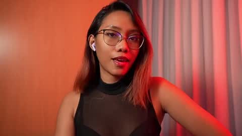 Snapshot of vexanyx chatting on May 28, 1:30 pm Vexa Nyx online show from May 28, 1:30 pm