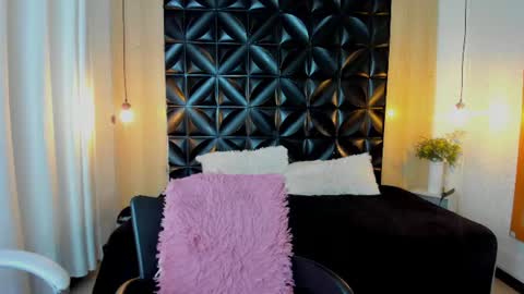 Vanesaa online show from July 15, 11:32 pm