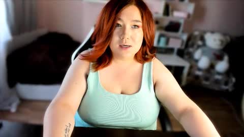 Snapshot of vi__vixen chatting on September 10, 8:47 am Vi Vixen online show from September 10, 8:47 am