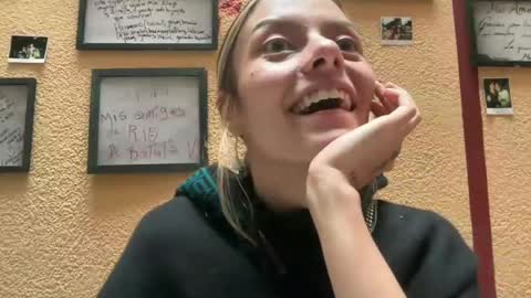Snapshot of viajemos chatting on July 2, 7:53 pm papichulo y mamichula online show from July 2, 7:53 pm