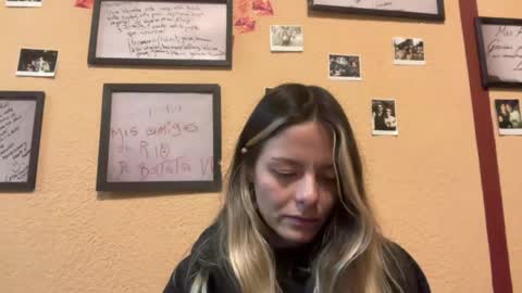 Snapshot of viajemos chatting on July 13, 2:25 am papichulo y mamichula online show from July 13, 2:25 am