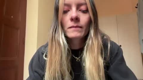 Snapshot of viajemos chatting on July 14, 7:19 pm papichulo y mamichula online show from July 14, 7:19 pm
