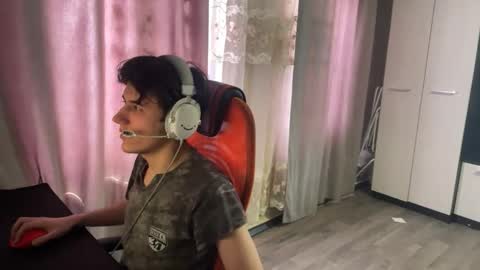 vialeras online show from March 14, 10:10 am