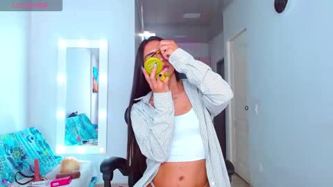 Ariana  online show from November 23, 4:40 pm