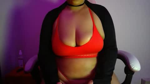 Snapshot of vibe_xxxo chatting on March 15, 6:19 am vibe_xxxo online show from March 15, 6:19 am