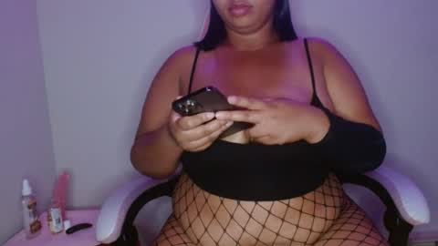 Snapshot of vibe_xxxo chatting on July 30, 5:39 am vibe_xxxo online show from July 30, 5:39 am