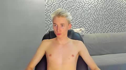 Snapshot of vibemygirl chatting on September 13, 11:32 am vibemygirl online show from September 13, 11:32 am