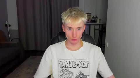 Snapshot of vibemygirl chatting on September 21, 12:40 pm vibemygirl online show from September 21, 12:40 pm