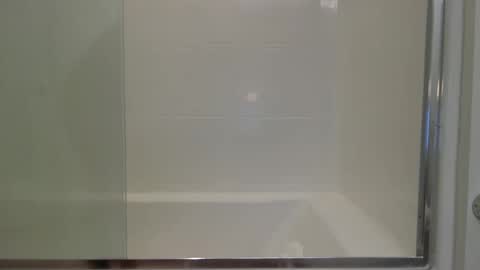 Snapshot of vibingwithchloe chatting on March 9, 5:44 am chloe online show from March 9, 5:44 am