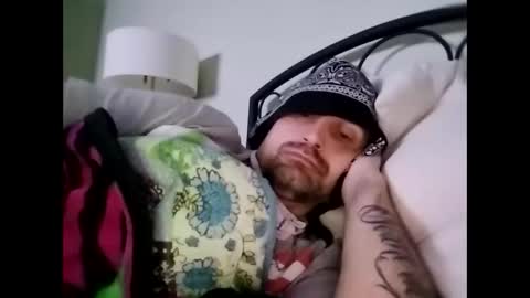 viciouzz1 online show from November 28, 5:43 am