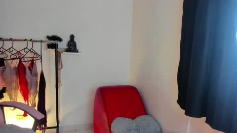 Vicky online show from January 16, 2:30 am