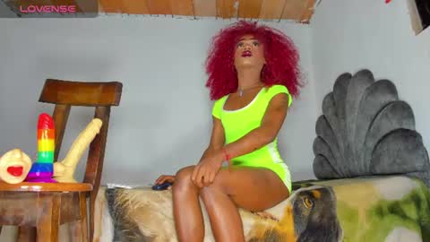 vicky manuela online show from June 14, 1:58 am