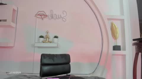 vicky_hottman online show from October 28, 4:16 am