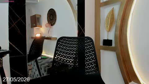 Snapshot of vicky_hottman chatting on May 28, 5:05 am vicky_hottman online show from May 28, 5:05 am
