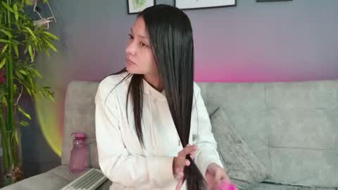 Snapshot of vicky_kittyy chatting on May 5, 12:46 pm Amy online show from May 5, 12:46 pm